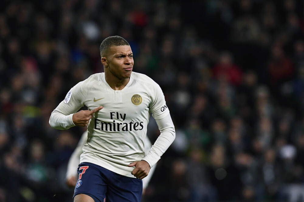 1976年，魏胜权给许世友当警卫排长，发现许有三件冰凉“宝贝”！